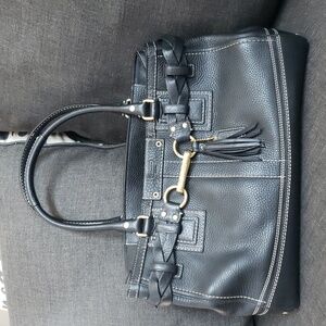 EUC GUARANTEED AUTHENTIC COACH HAMPTON PEBBLED BAG